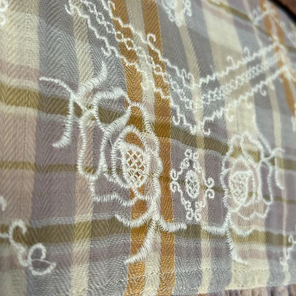 Free People Magical Plaid Button Top Blouse Shirt Yellow Floral Embroidered - Picture 11 of 12